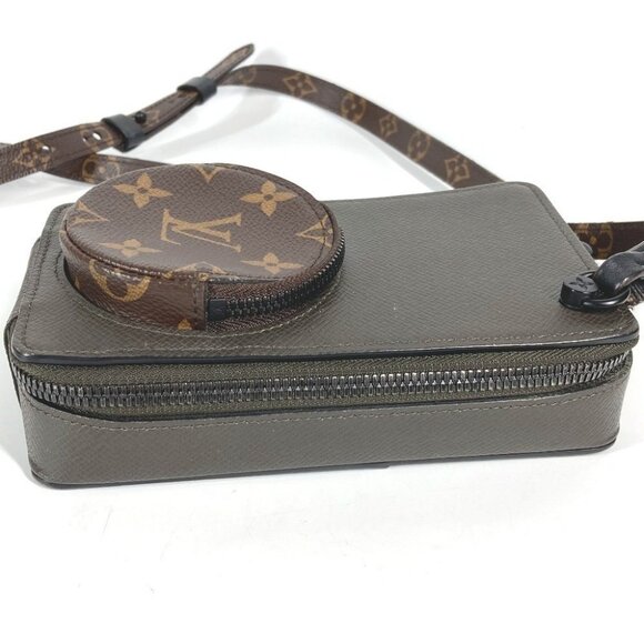 LOUIS VUITTON M30581 Taiga Monogram Phone box Pochette Bag Shoulder Bag - Picture 6 of 14